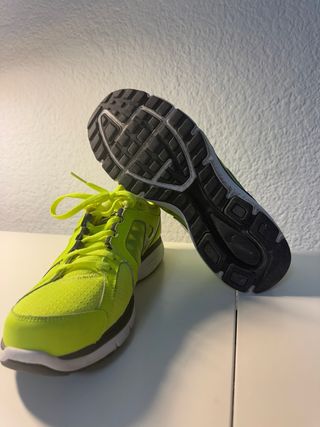 Zapatillas Nike Hombre Verde y Blanco