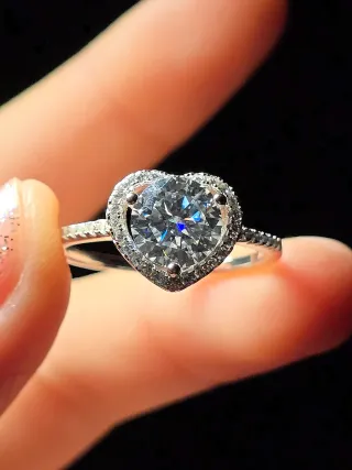 Anello con diamanti moissanite- 2ct