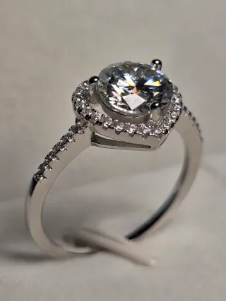 Anello con diamanti moissanite- 2ct