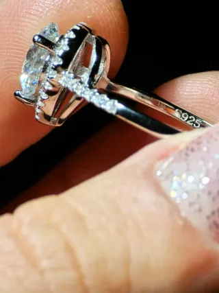 Anello con diamanti moissanite- 2ct