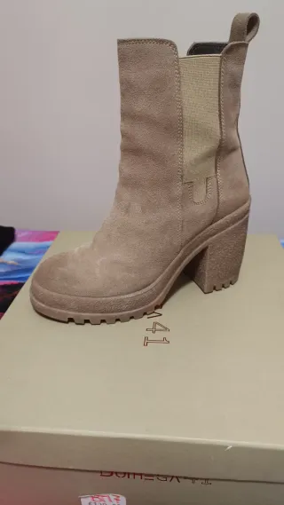 Stivaletti Bottega Veneta Donna Beige N.38