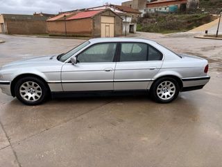 BMW Serie 7 2000