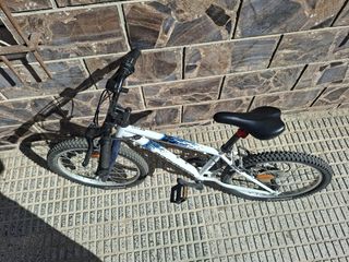 Bicicleta Infantil BTWIN 20 6-9 años