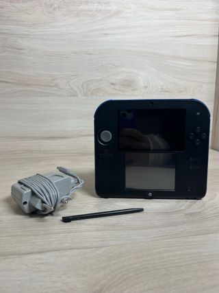Nintendo 2DS Nero/Blu in ottime condizioni