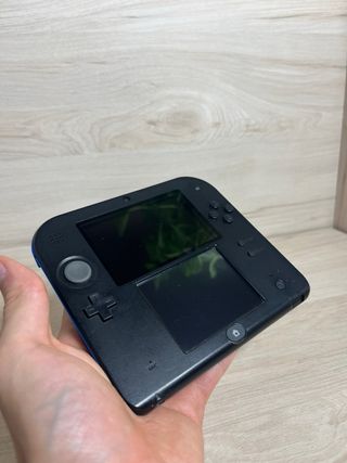Nintendo 2DS Nero/Blu in ottime condizioni