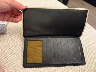 Monedero beige y negro