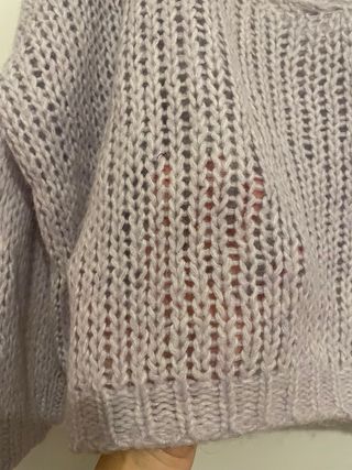 Completo minigonna e maglione traforato