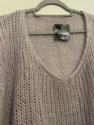 Completo minigonna e maglione traforato