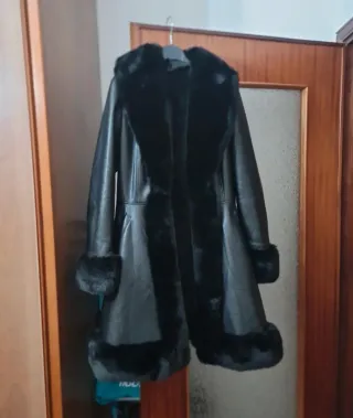 Cappotto eco-pelle pelliccia nero