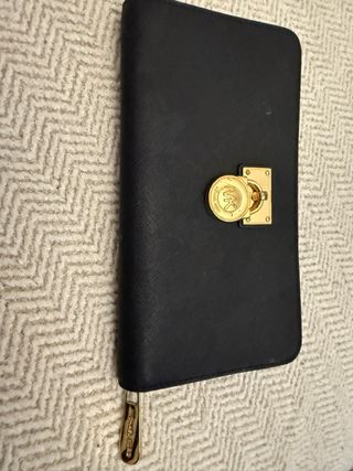 Monedero Michael Kors Negro y Dorado