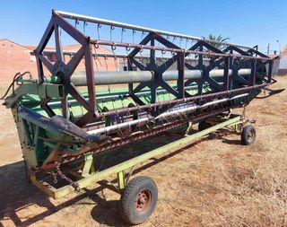 Cosechadora John Deere 1072.