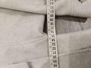 Chaqueta Stradivarius paño beige