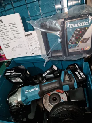 Amoladora Angular Makita DGA504RTJ 125mm