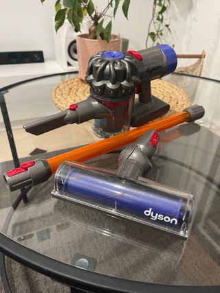Aspirador Dyson de juguete