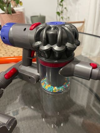 Aspirador Dyson de juguete