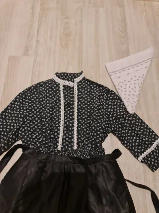 Traje caserita talla 2