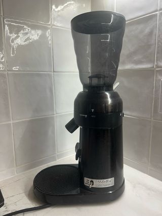 Molinillo Eléctrico Café Hario