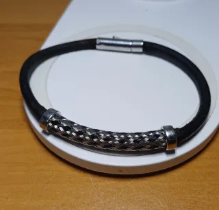 Bracciale in pelle e argento per uomo