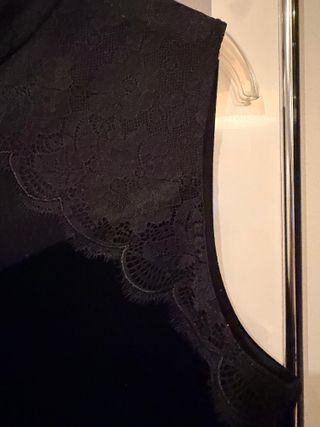 Top Maddison encaje y terciopelo negro Talla L