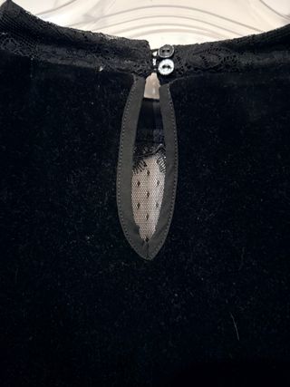 Top Maddison encaje y terciopelo negro Talla L