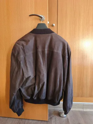 Cazadora Piel Lotusse Talla L. Marrón.