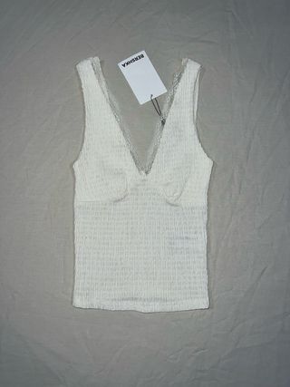 Top escote pico textura crudo