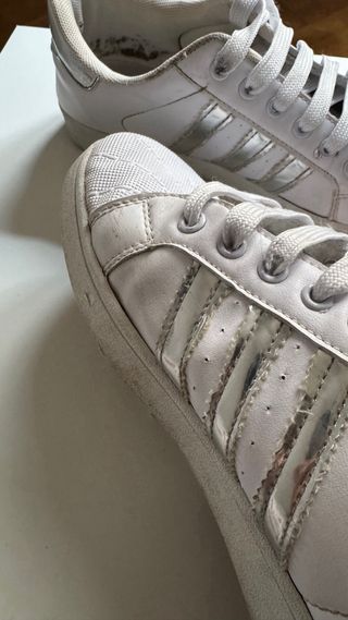 Adidas Superstar Blancas y Plateadas