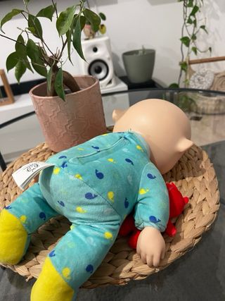 Peluche Cocomelon con música en Aleman