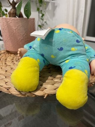 Peluche Cocomelon con música en Aleman