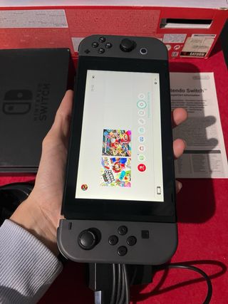 Nintendo Switch Console + Accessori