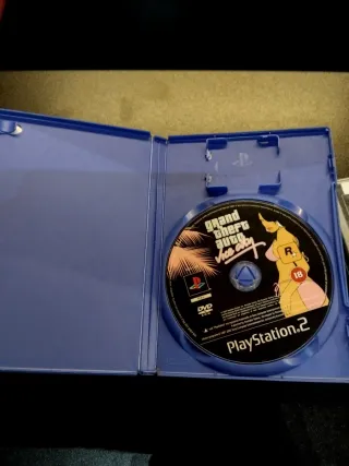 Jogos PS2: Grand Theft Auto & Onimusha