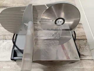 Cortadora de fiambre eléctrica