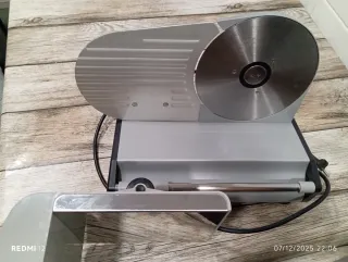 Cortadora de fiambre eléctrica