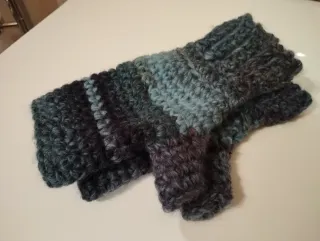 Guantes de lana tejidos a mano