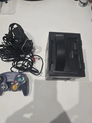 Nintendo GameCube Negro + Mando Morado