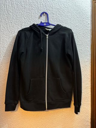 Sudadera con cremallera negra
