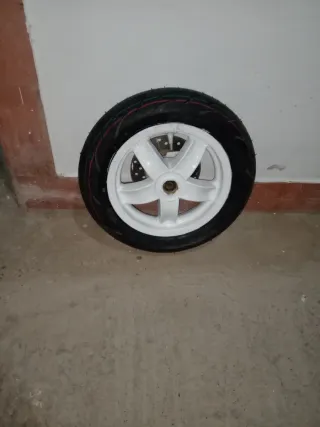 Rueda Delantera Piaggio Zip Blanca