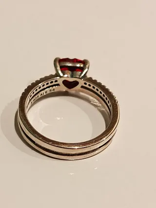 Anillo Pandora Corazón Rojo y Plata