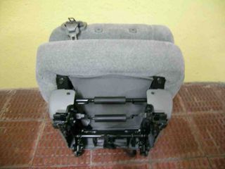 Asiento Kia Carnival 2006 (3ª fila)