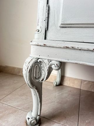 Mueble antiguo buffet aparador madera y cristal