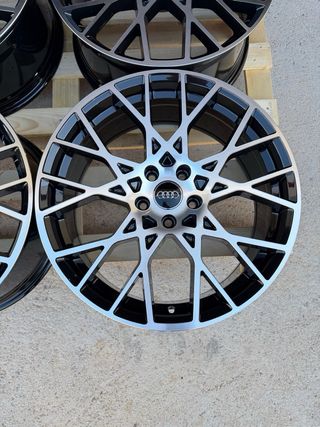 Llantas BGG Model 3 RS 19” Audi RS3 2025 5x112