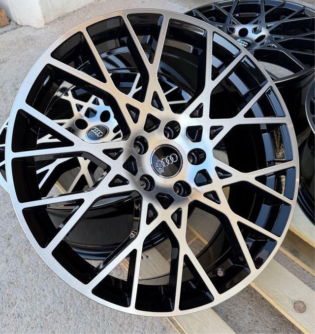 Llantas BGG Model 3 RS 19” Audi RS3 2025 5x112
