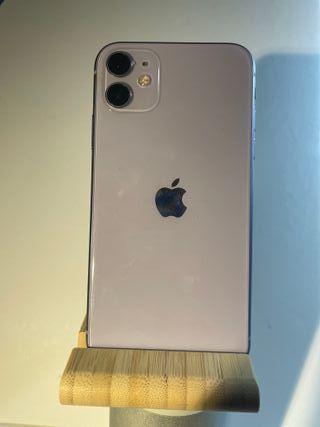 iPhone 11 64 GB Morado