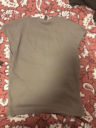 Top Divided beige escote cuadrado talla XS