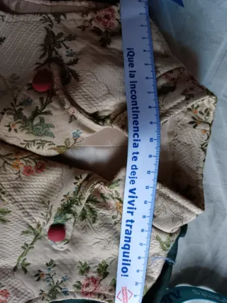 Traje fallero beige y verde