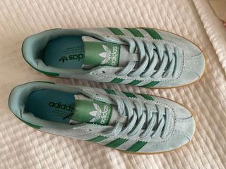 Adidas Bermuda Verde y Azul Claro