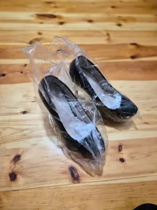 Tacones de plataforma negros para mujer