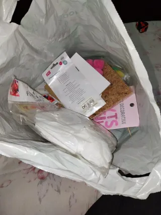 Materiale misto per creativi