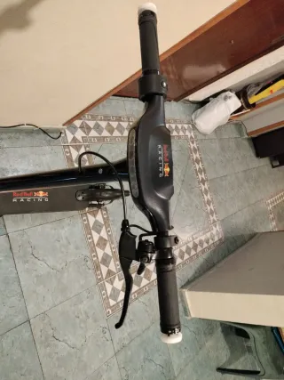 Patinete Eléctrico Smart Red Bull sin cargador