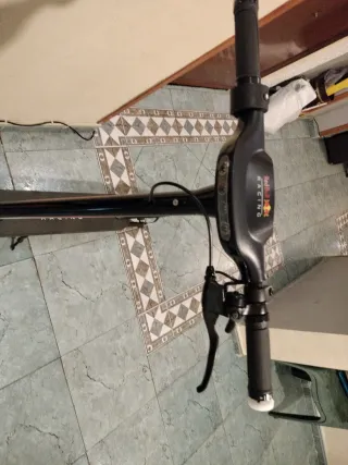 Patinete Eléctrico Smart Red Bull sin cargador